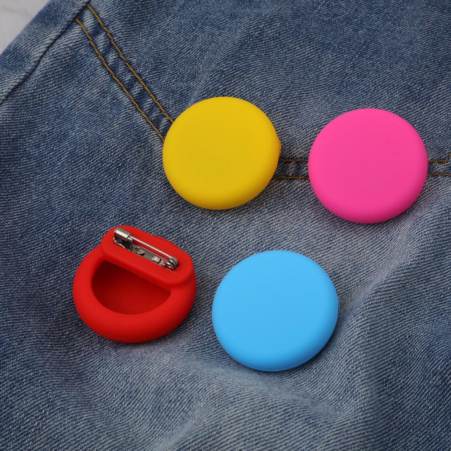 Air Tag Silicone Case with Pin